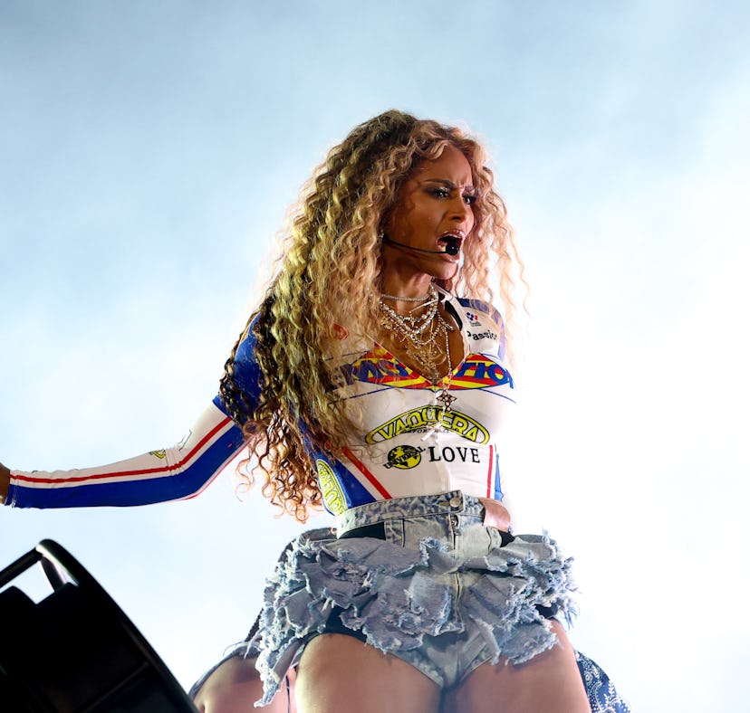 INDIO, CALIFORNIA - APRIL 13: (FOR EDITORIAL USE ONLY) (EXCLUSIVE ACCESS) Ciara performs with Megan ...