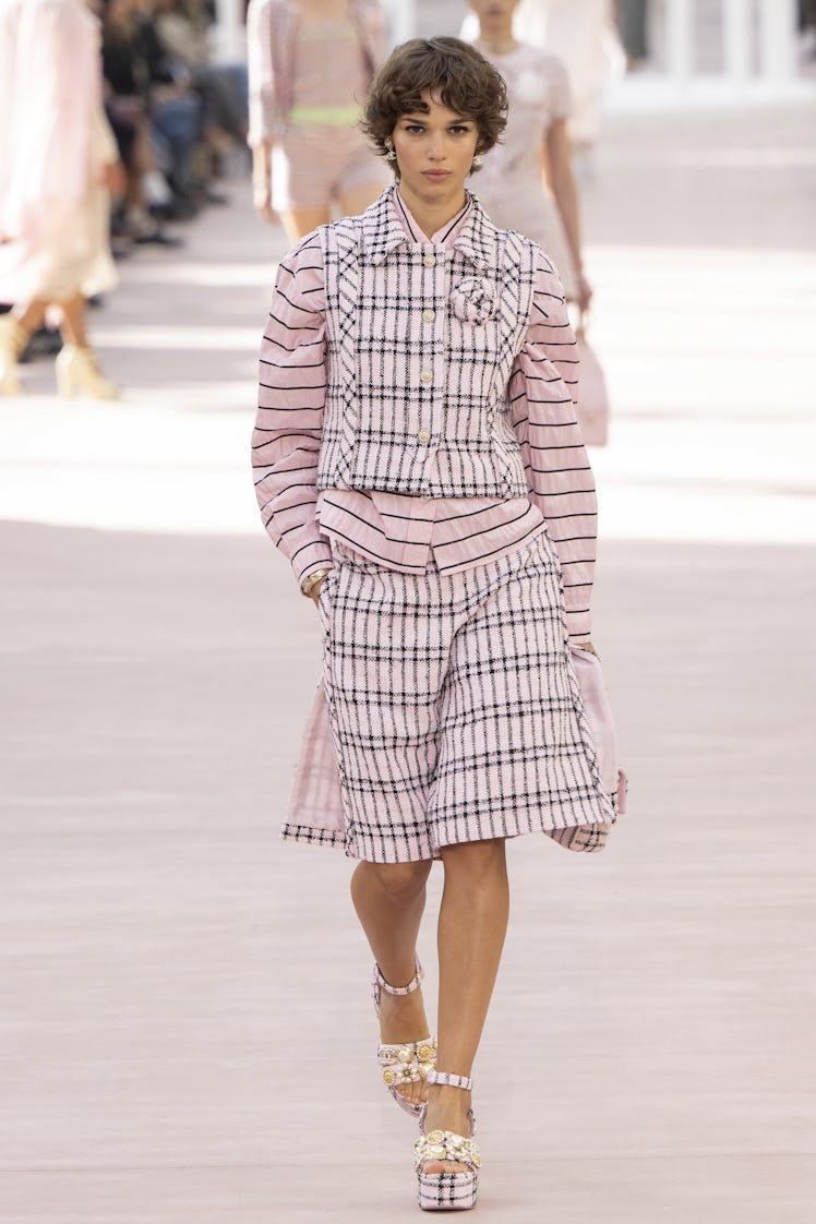 PARIS, FRANCE - OCTOBER 01: A model walks the runway during the Chanel Ready to Wear Spring/Summer 2...