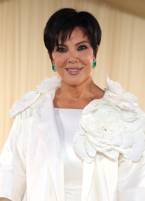 Kris Jenner flippy hydro bob