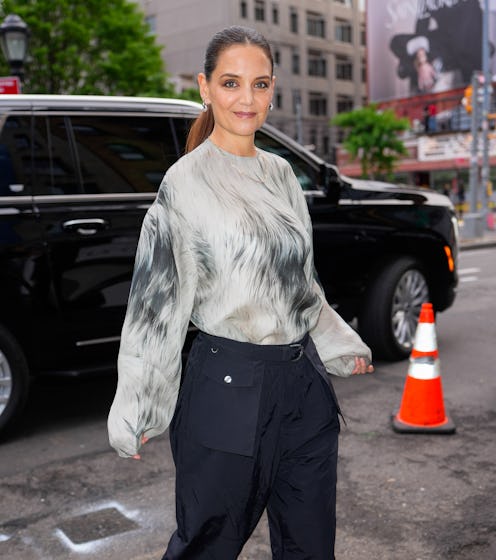 Katie Holmes summer smoky eyes