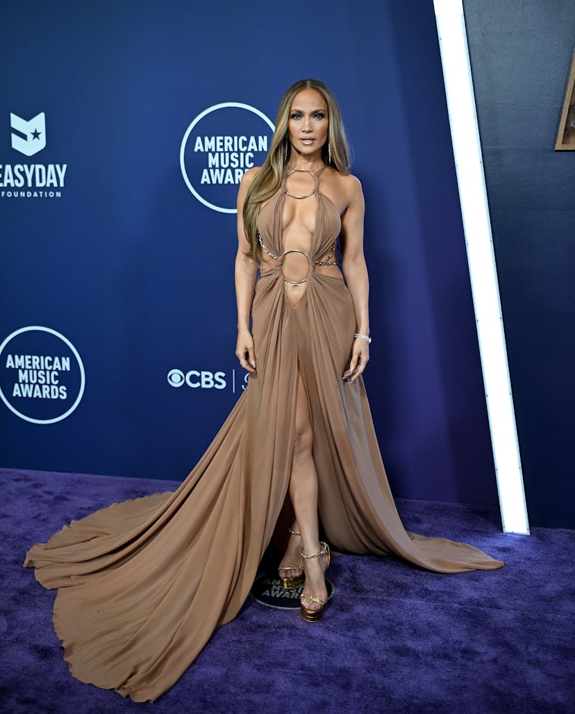 Jennifer Lopez attends the 2025 American Music Awards