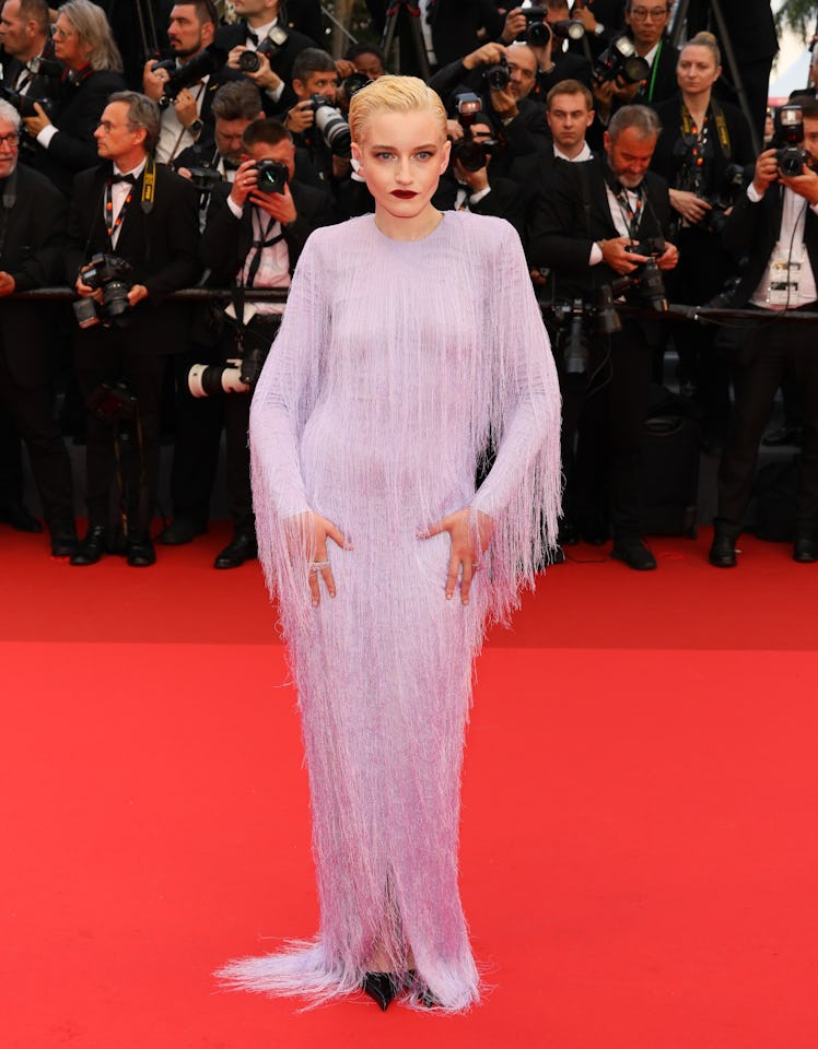 CANNES, FRANCE - MAY 16: Julia Garner attends the "Eddington" red carpet at the 78th annual Cannes F...