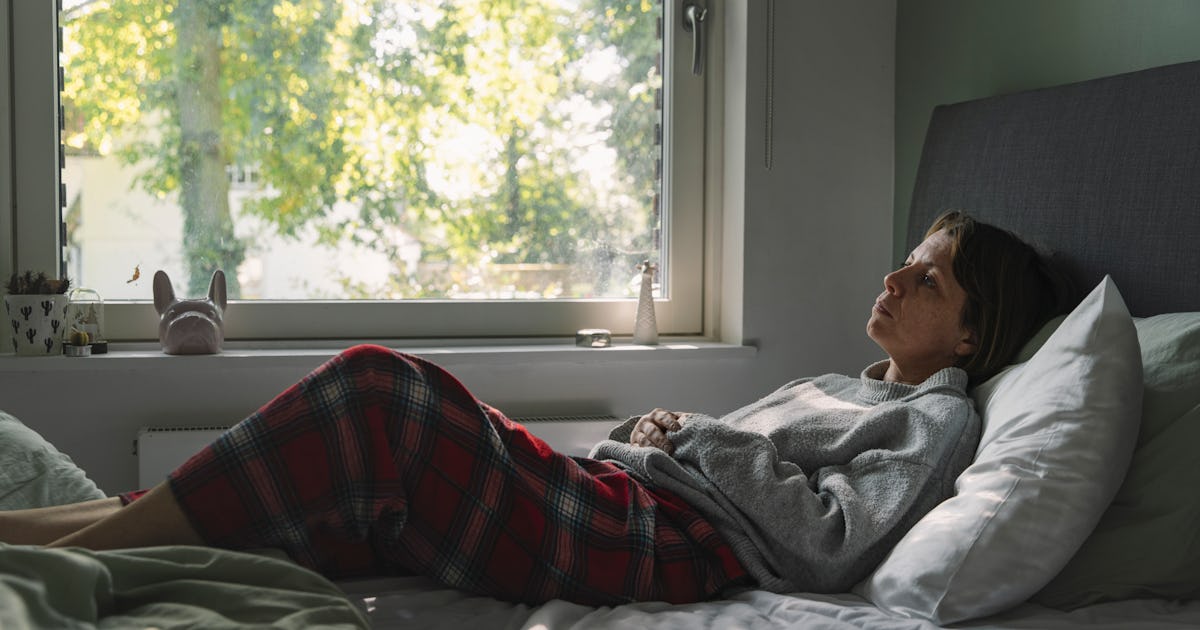 Does Staring Blankly At The Wall Count As Meditation? Experts Approve