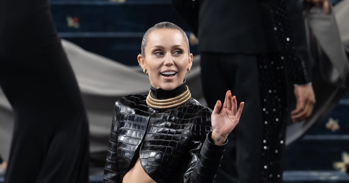 Miley Cyrus' "Walk Of Fame" Is A Spiritual Sequel To This 2010 Song