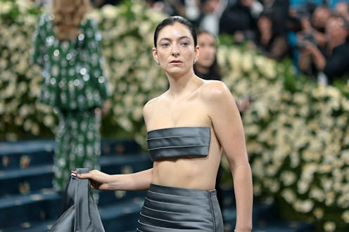 NEW YORK, NEW YORK - MAY 05: Lorde attends the 2025 Met Gala Celebrating "Superfine: Tailoring Black...