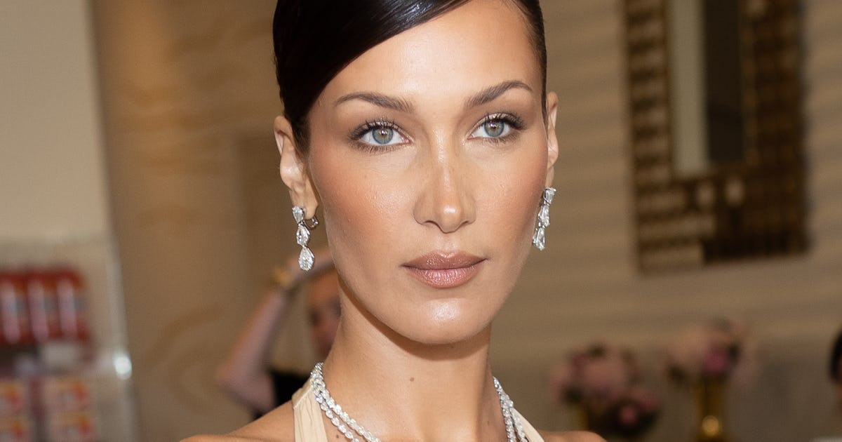 Bella Hadid Wore A Newspaper As A Top & It Was So Old Hollywood