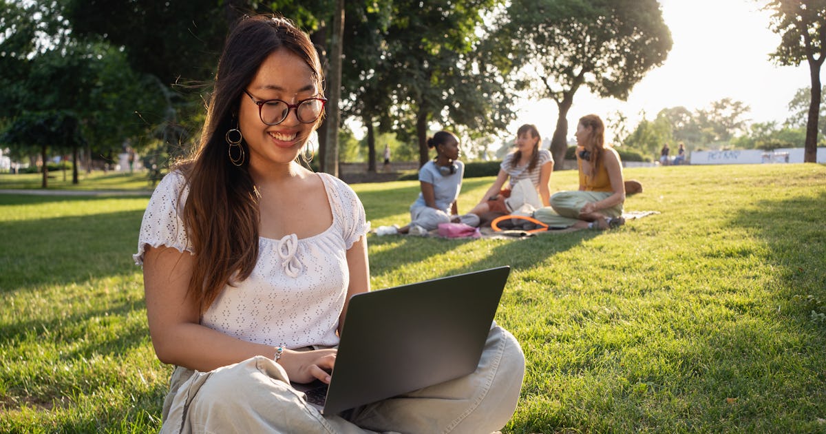 TikTok's "College Semester" Hack Is The Most Nostalgic Organizational Tool