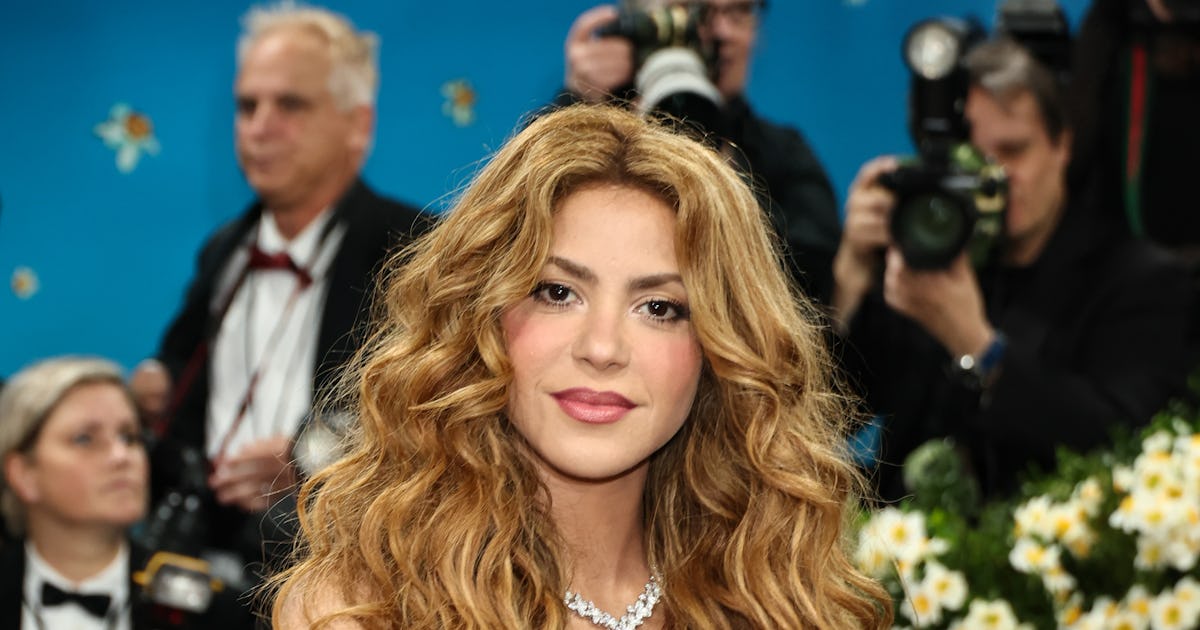 Shakira's Reaction To Spoiling Rihanna's Baby Reveal Was So Relatable
