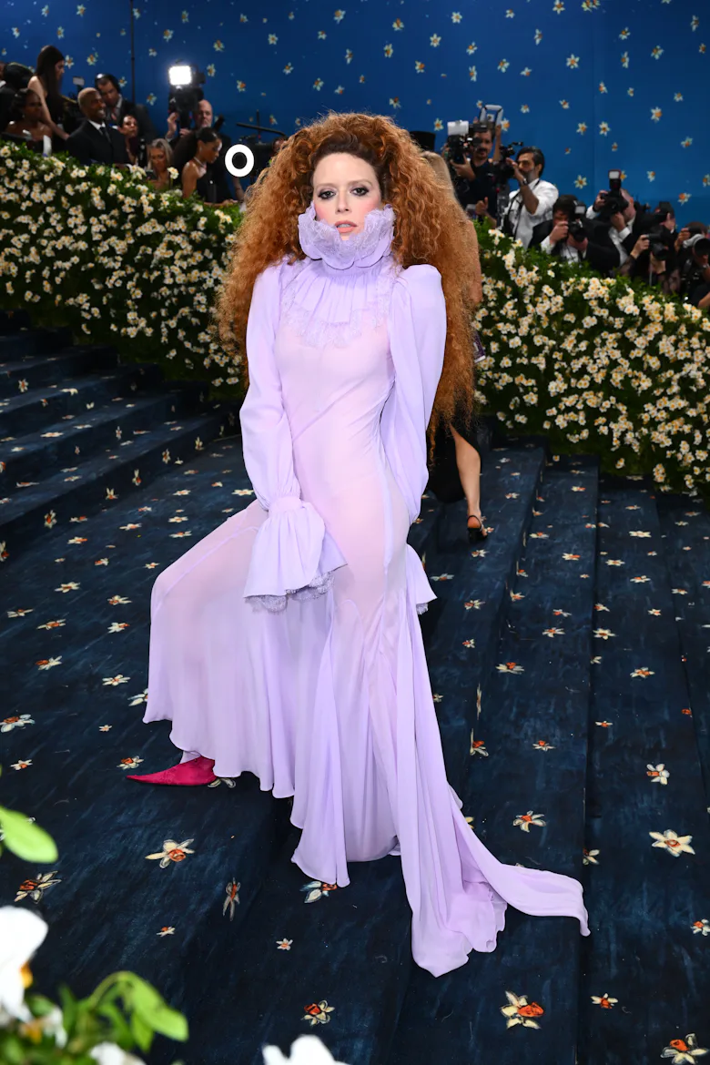 natasha lyonne golden globes dress Natasha Lyonne in Schiaparelli 'Art Piece' Gown at Golden Globes 2024