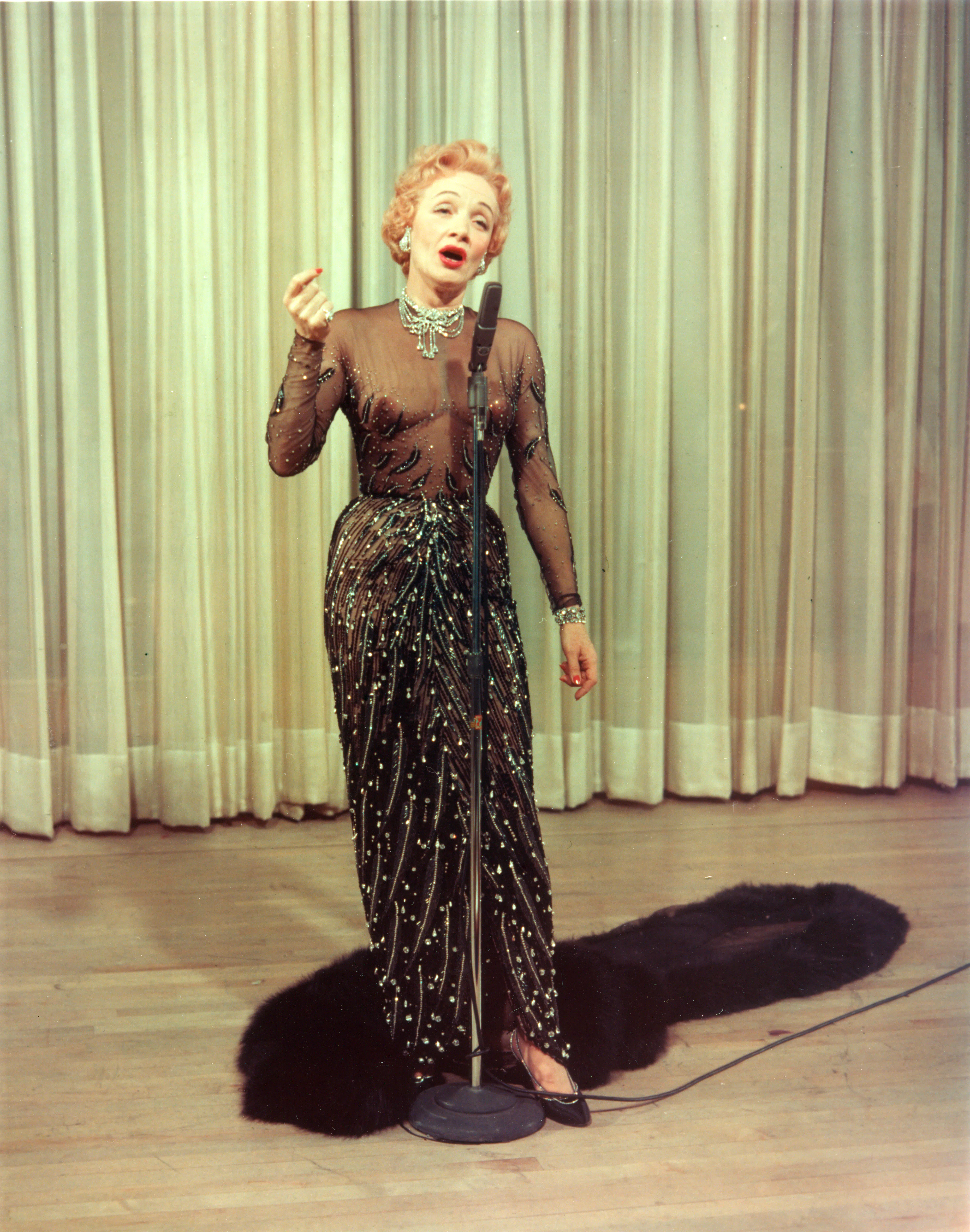 These Celebrities Pioneered The Sheer Look Years Ago