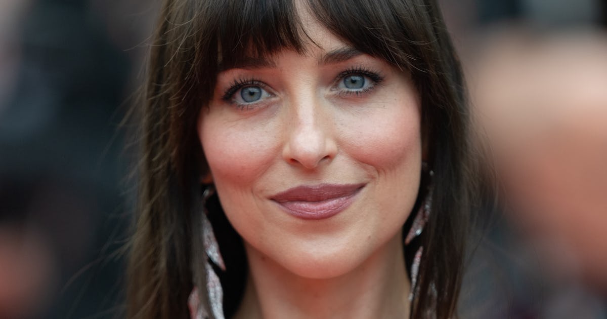 Dakota Johnson Explained Exactly Why Sex Scenes Are "Not Sexy"