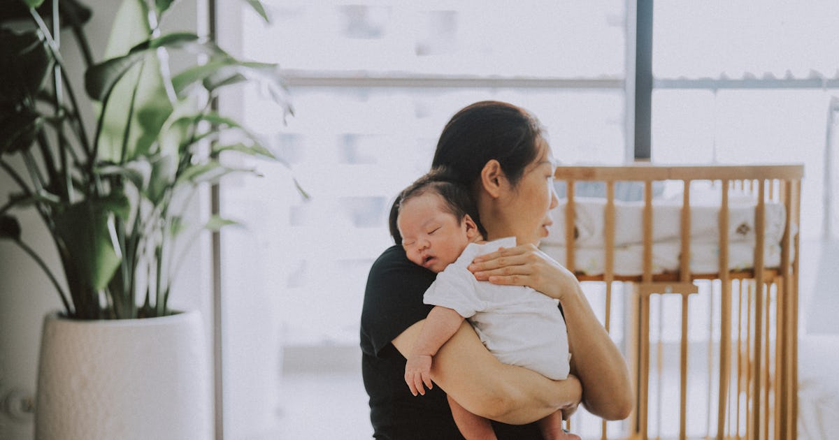 Moms Are Sharing What Surprised Them Most Postpartum & They Get Really Real
