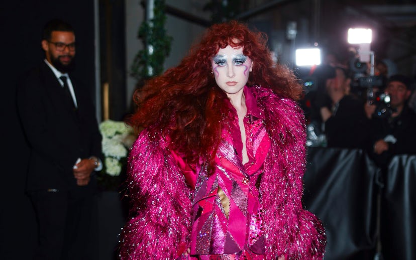 NEW YORK, NEW YORK - MAY 05: Chappell Roan seen leaving The Carlyle Hotel before the 2025 Met Gala: ...