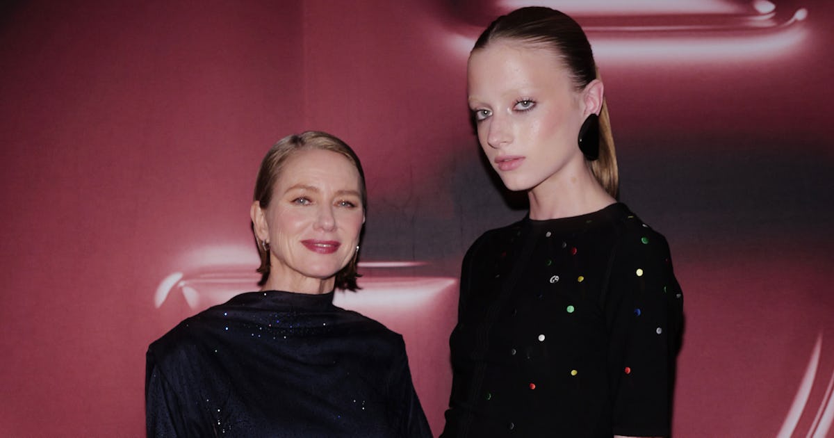 Kai Schreiber & Naomi Watts Have A Mom-Daughter Makeup Date