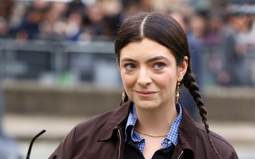 Lorde is born again on 'Hammer.'