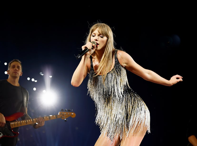 Taylor Swift gave a surprise performance at Travis Kelce's Tight Ends & Friends concert.