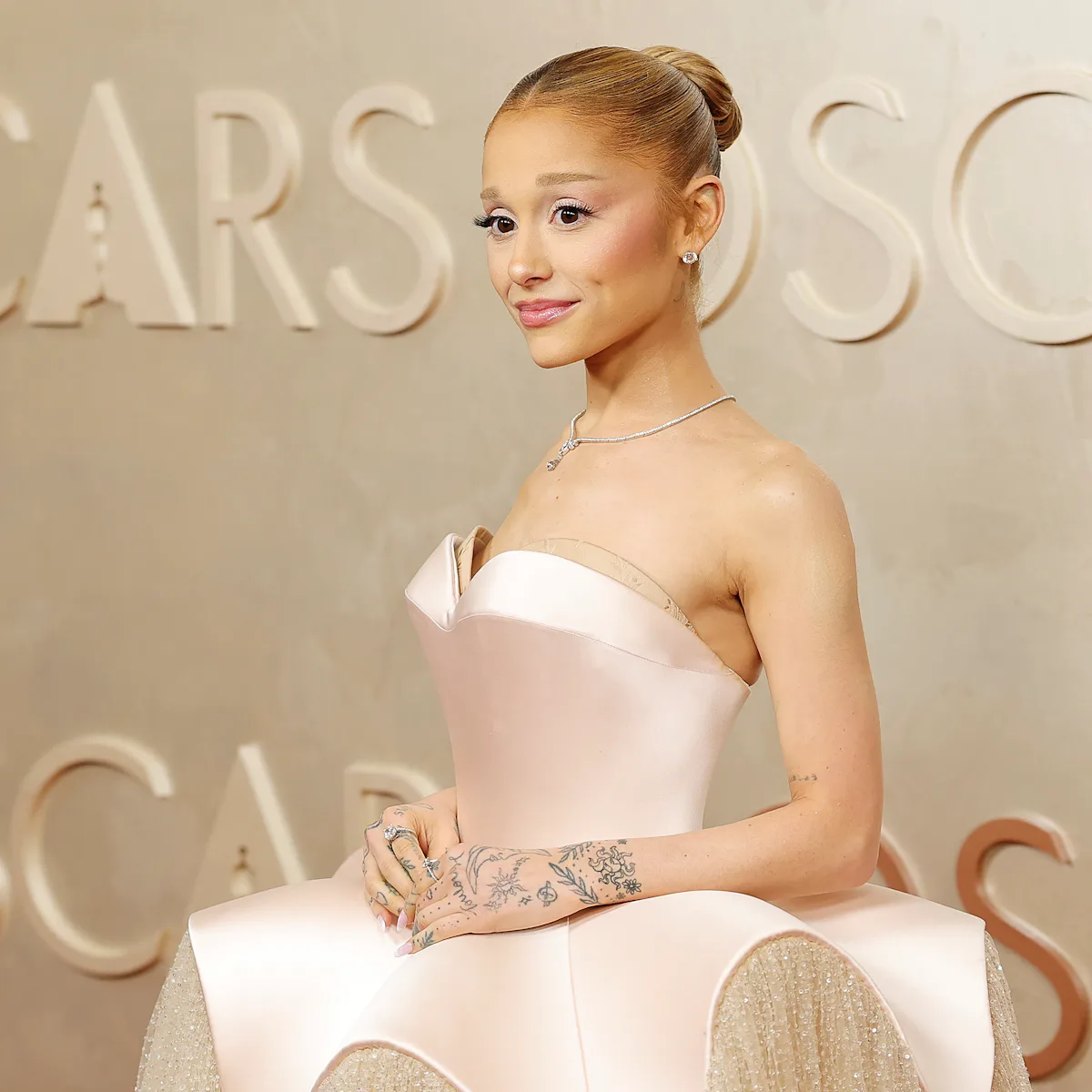 Ariana Grande's Best Red Carpet Looks Helped Make Her 'Popular' Ariana Grande's Best Red Carpet Looks Helped Make Her 'Popular'