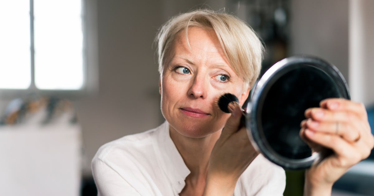 How Are We Preventing Our Foundation & Concealer From Creasing?