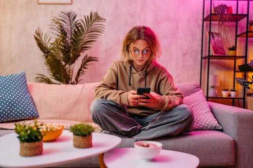 These three zodiac signs will watch your Instagram Stories forever.