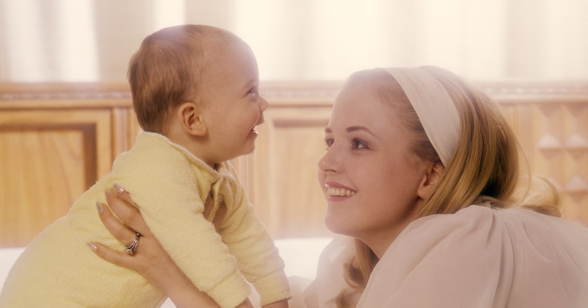 27 Retro Baby Names Inspired By The '70s That Deserve A Comeback