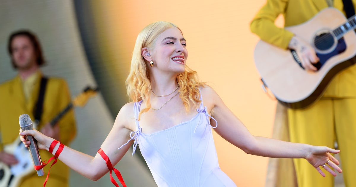 Surprise Glastonbury Appearance Theories: Haim & Lorde