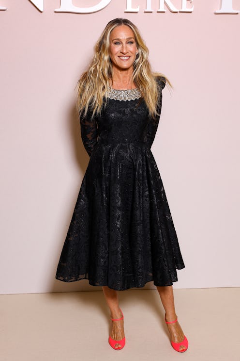 Sarah Jessica Parker Long Wavy Hair