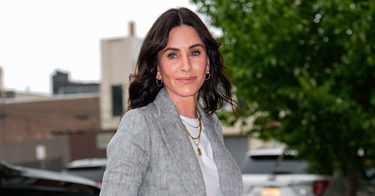 The MVP Product Of Courteney Cox's 5-Minute Makeup Routine Is Multiuse & $28