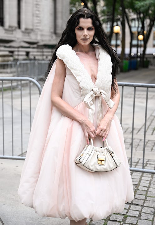 NEW YORK, NEW YORK - JUNE 30: Julia Fox attends the Marc Jacobs 2026 Runway Show at New York Public ...