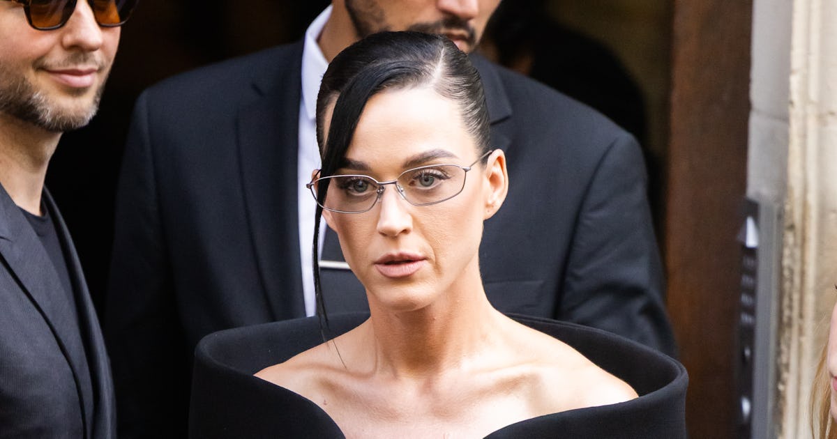 Katy Perry Is Bringing Back A Controversial Y2K Pants Trend
