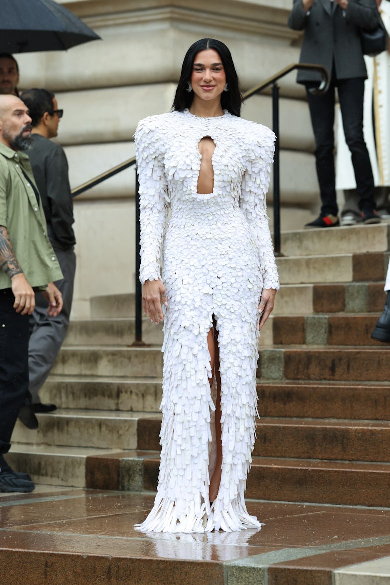 wmagazine.com/fashion/du...