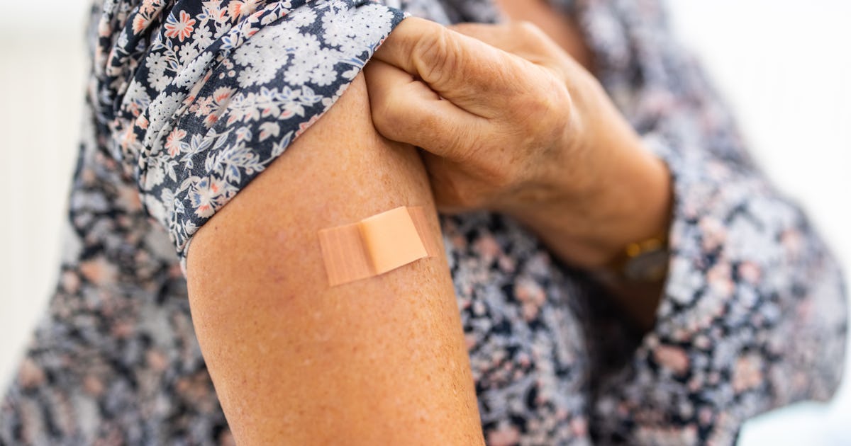 COVID Vaccine Recommendations 2025: What Actual Experts Say You Should Do
