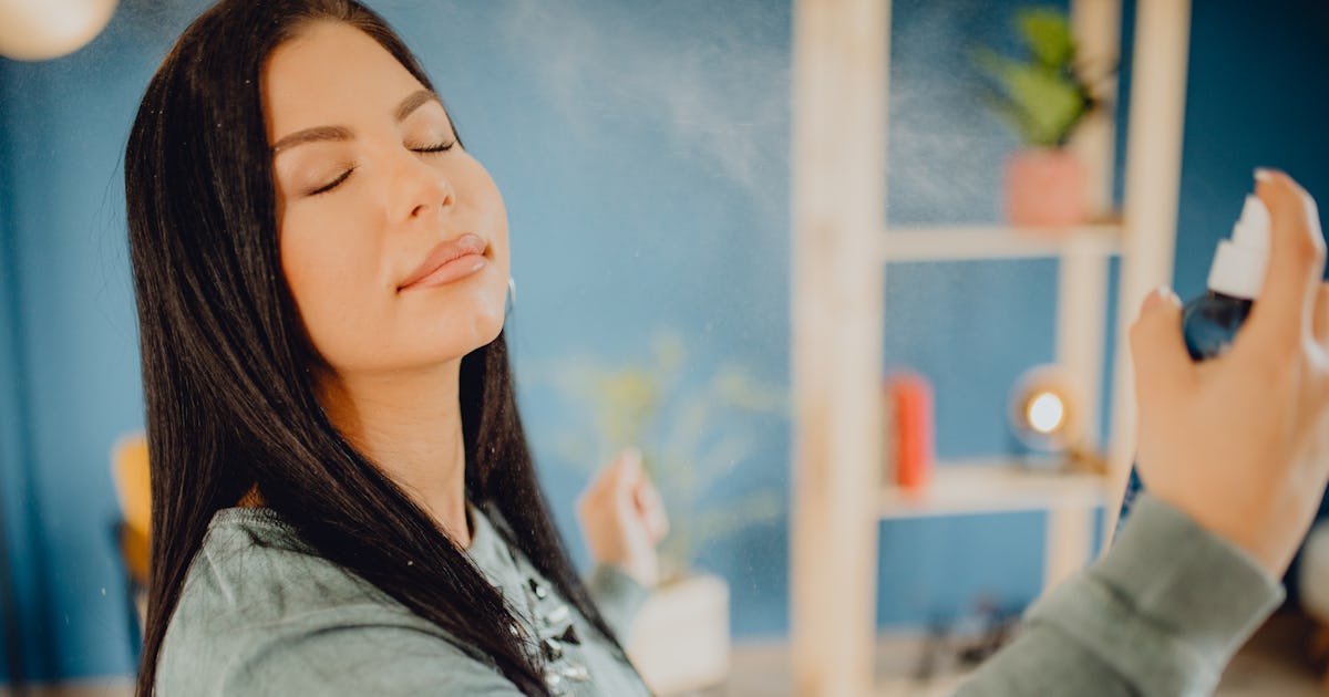 Does Makeup Setting Spray Actually Work, Or Did Marketing Get My Ass Again?