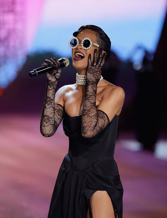 NEW YORK, NY - NOVEMBER 07: Rihanna performs during the 2012 Victoria's Secret Fashion Show at the ...