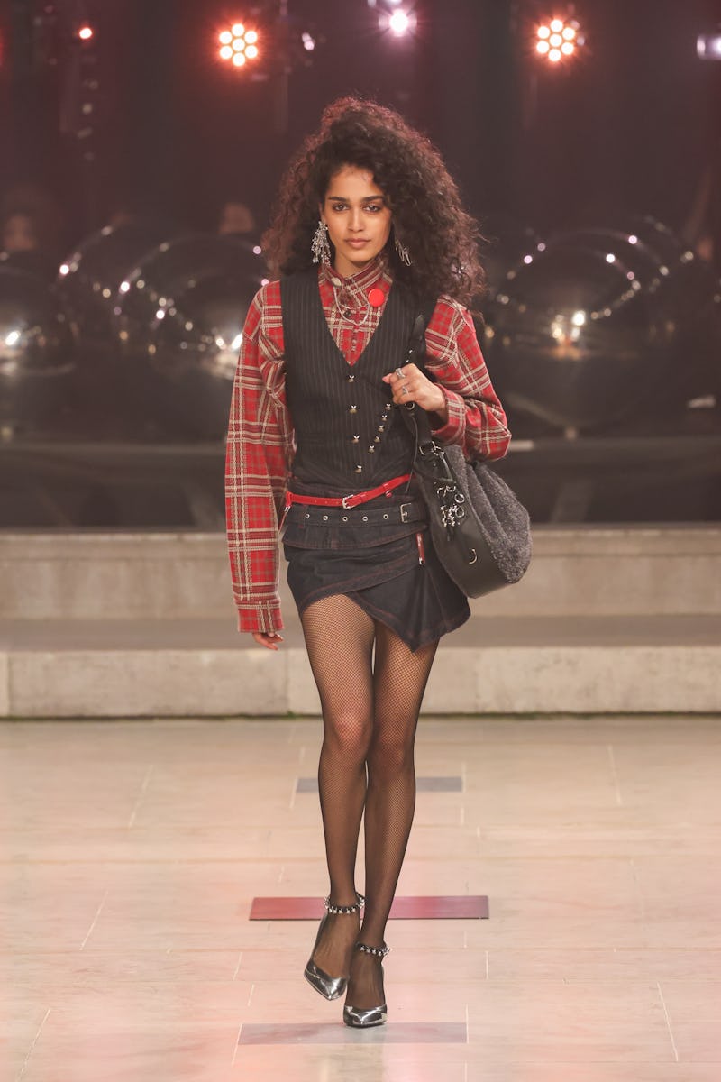 PARIS, FRANCE - MARCH 06: (EDITORIAL USE ONLY - For Non-Editorial use please seek approval from Fash...
