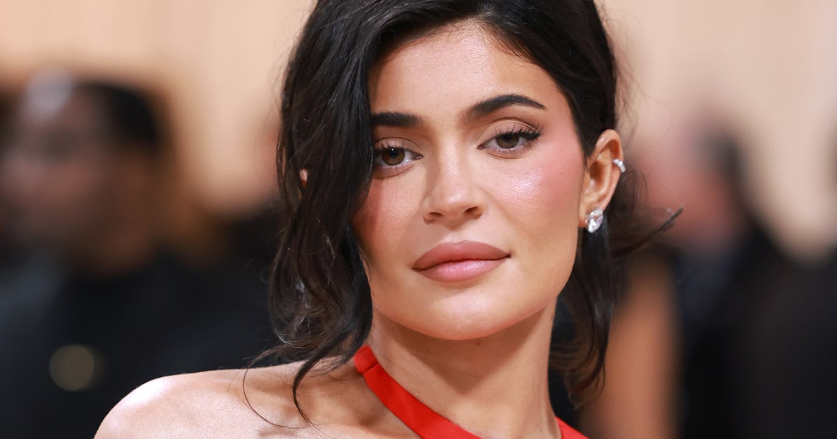 Kylie Jenner Twinned With Dua Lipa In Archival McQueen & It's A Joint Slay