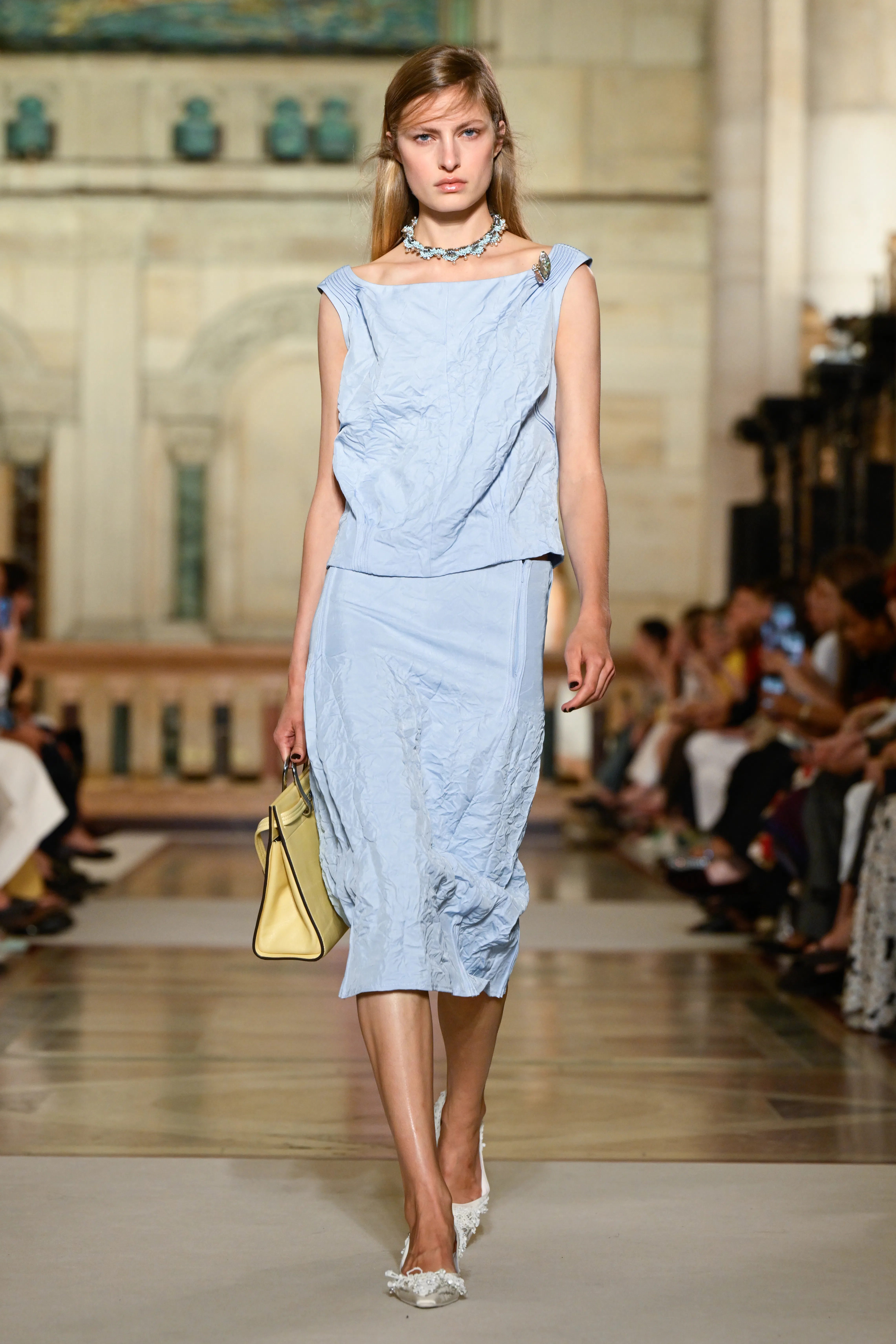 Robe avec Une Epaule Manches Flottantes Mousseline Bleu Poudré