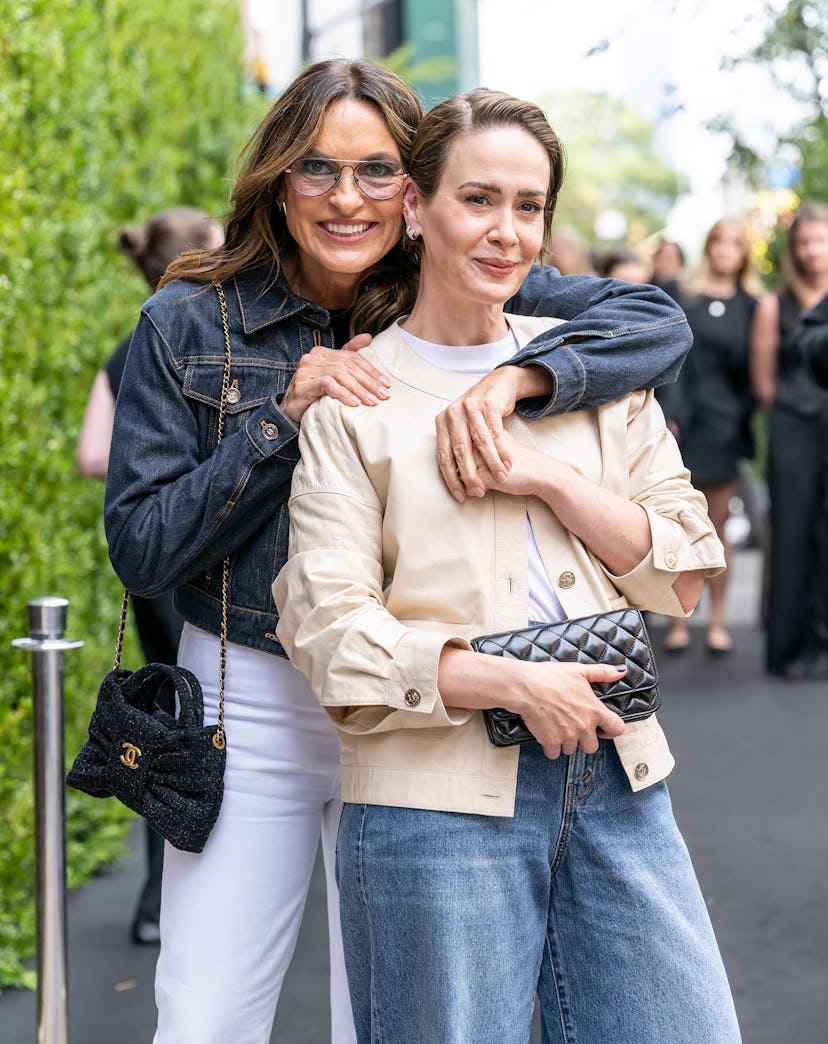 NEW YORK, NEW YORK - SEPTEMBER 16: Actors Mariska Hargitay and Sarah Paulson are seen arriving at TH...