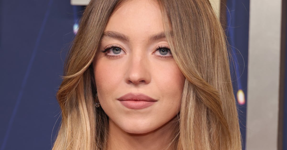 A Teeny Skirt, A Sheer Gown, & 4 More Of Sydney Sweeney's Nakedest Red Carpet Looks