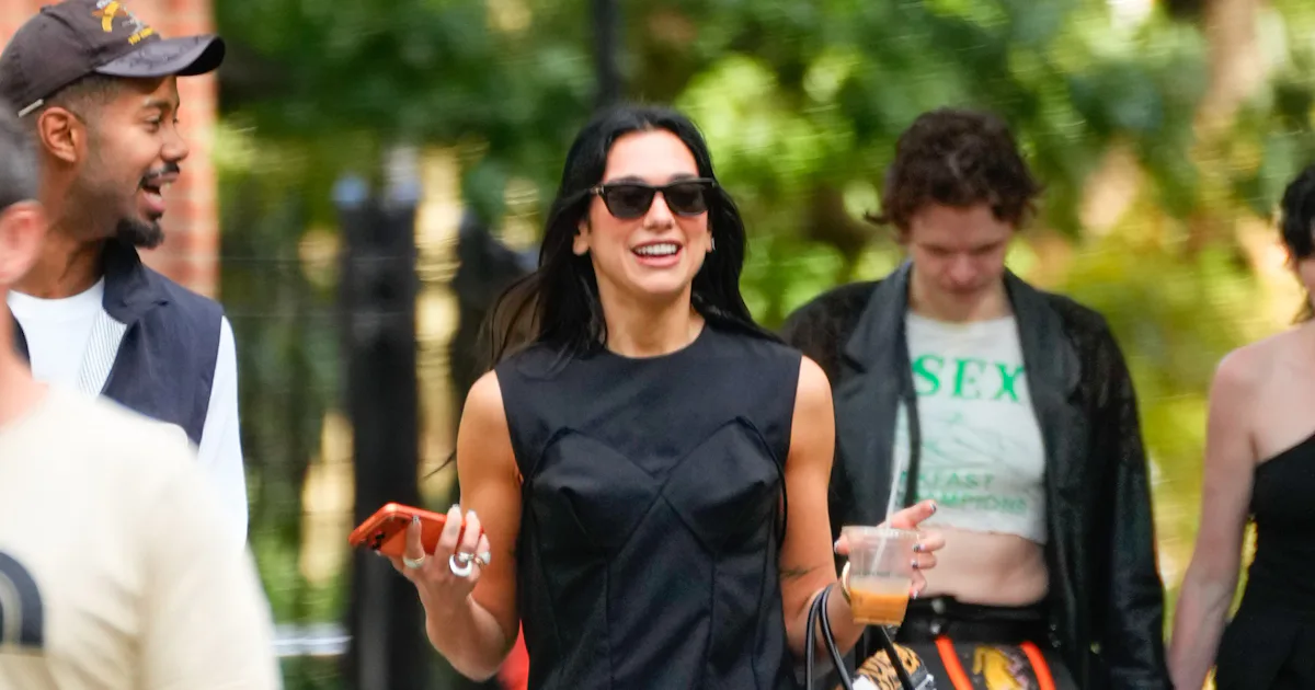 Build Your Fall Wardrobe Around Dua Lipa’s New York Street Style Build Your Fall Wardrobe Around Dua Lipa’s New York Street Style