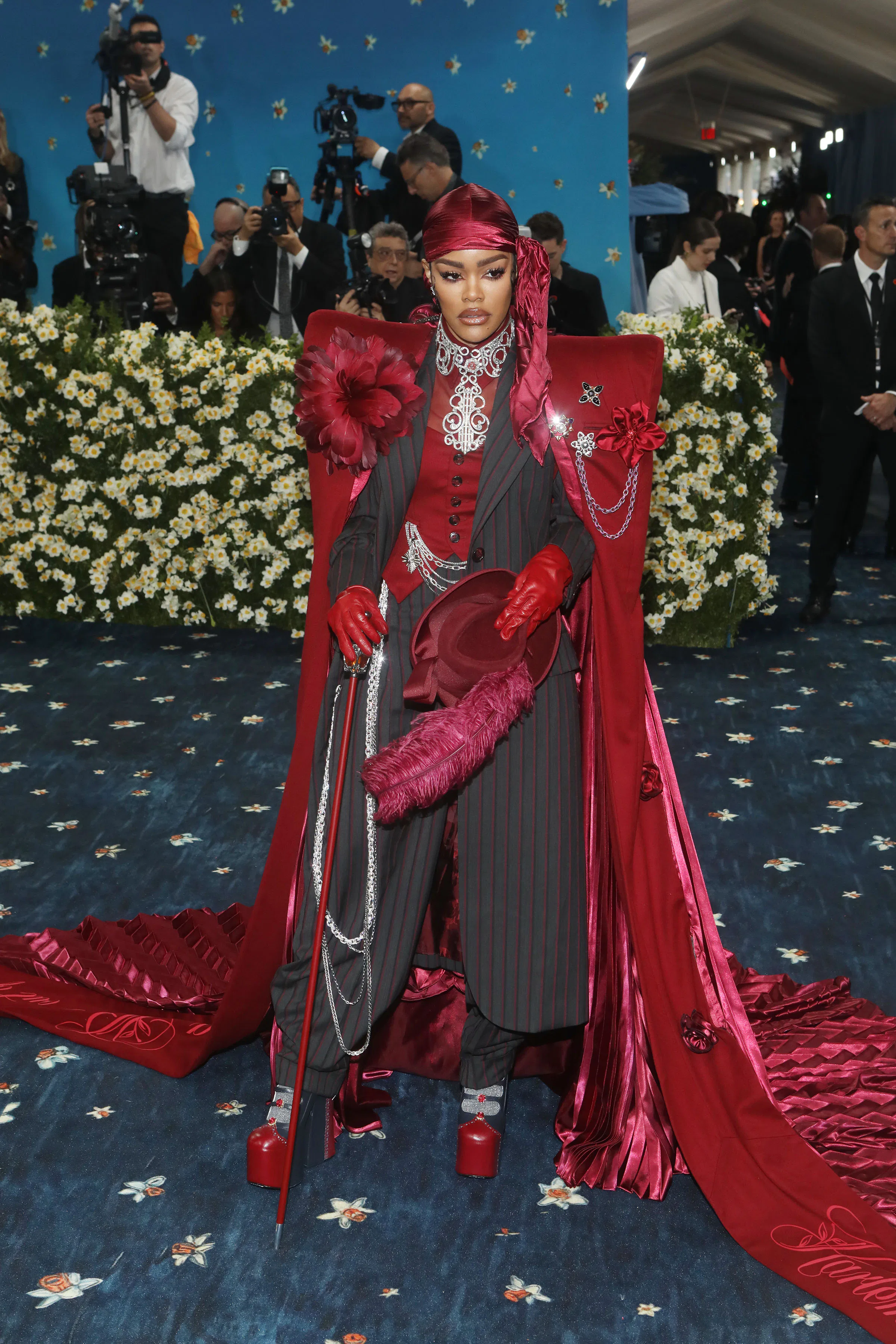 teyana taylor sweet 16 dress designer Thisyes i remember @teyanataylor was on my sweet 16, omg Heatherette  designed her Dress!! These are the Best stories!!!  Now she  nominated for Oscar! Heatherette MAC collaboration was one of the