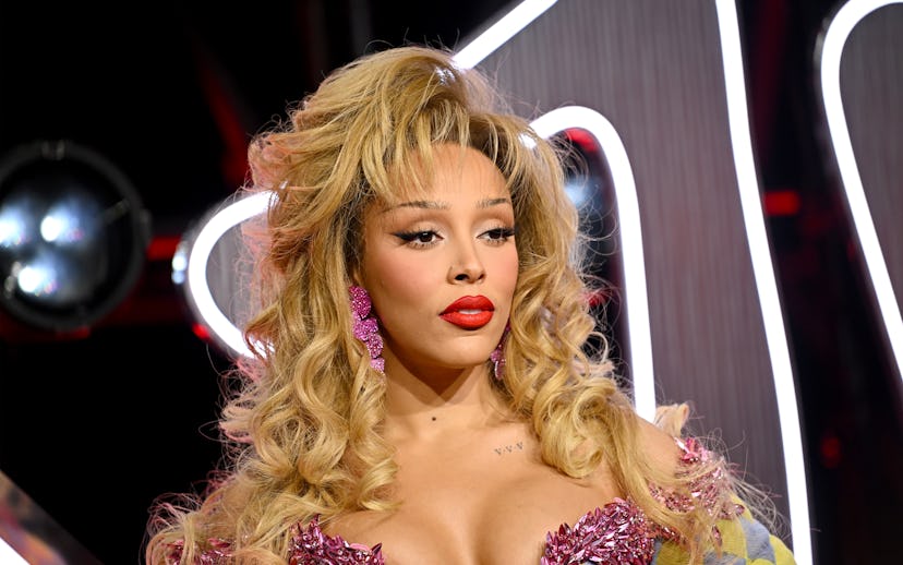 ELMONT, NEW YORK - SEPTEMBER 07: Doja Cat attends the 2025 MTV Video Music Awards at UBS Arena on Se...