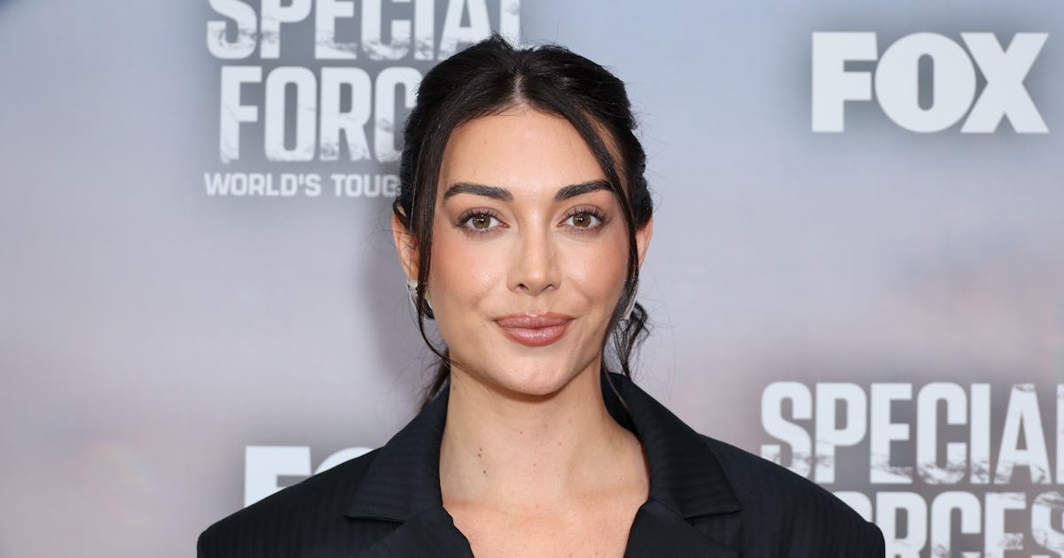 https://imgix.bustle.com/uploads/getty/2025/9/29/5d92370d/brianna-lapaglia-at-foxs.jpg?w=1200&h=630&fit=crop&crop=focalpoint&fm=jpg&fp-x=0.5038&fp-y=0.4374