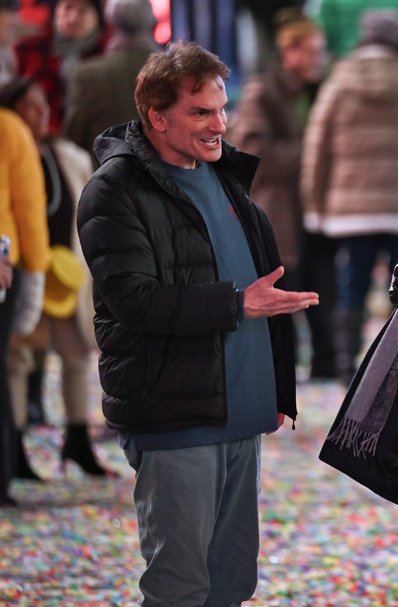 NEW YORK, NEW YORK - NOVEMBER 20: Director Shane Black and Mark Wahlberg are seen on the set of "Pla...