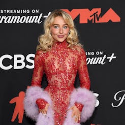 Sabrina Carpenter attended the 2025 MTV VMAs.