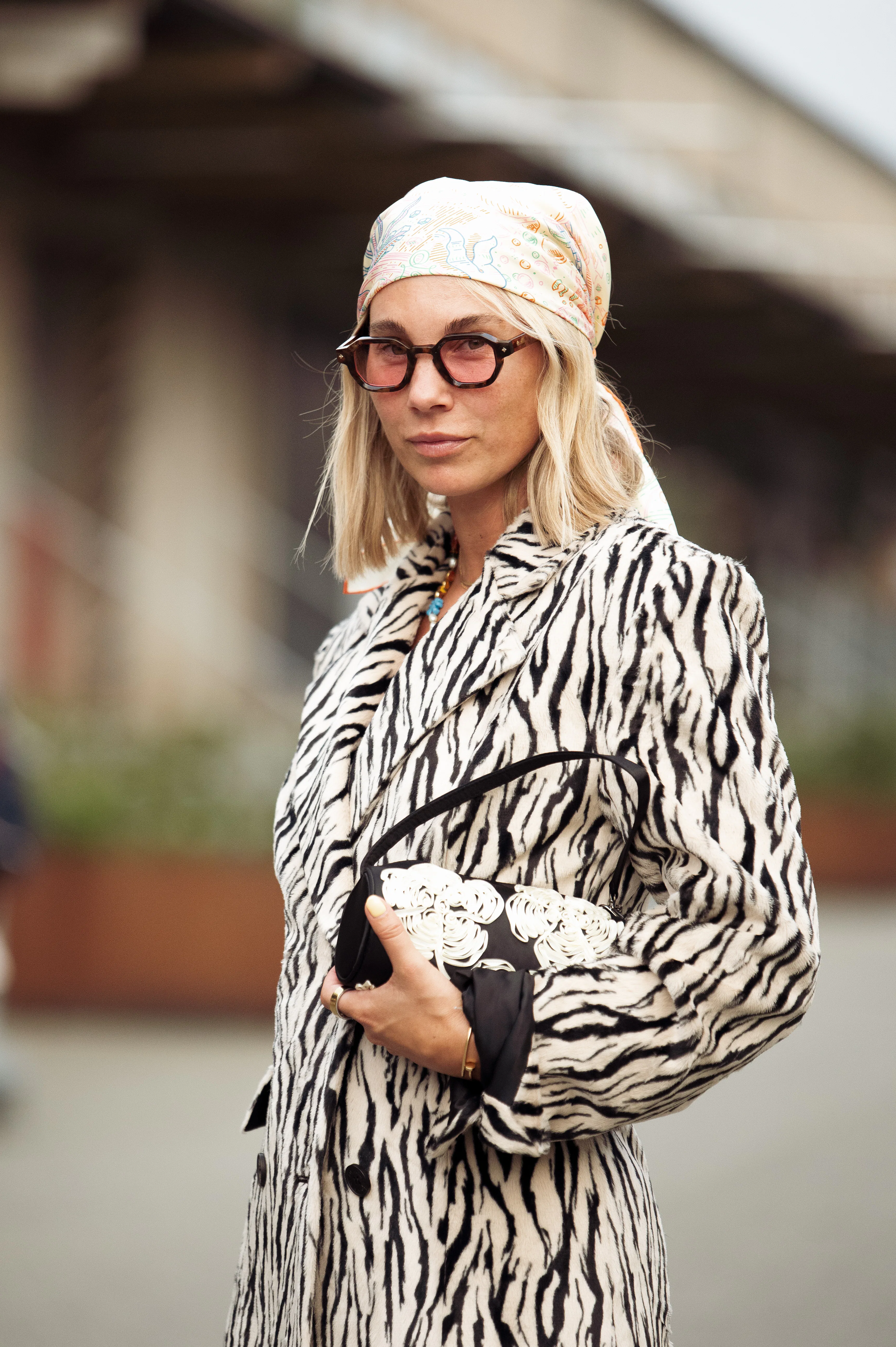 Retro Head Scarf Hair Trend 