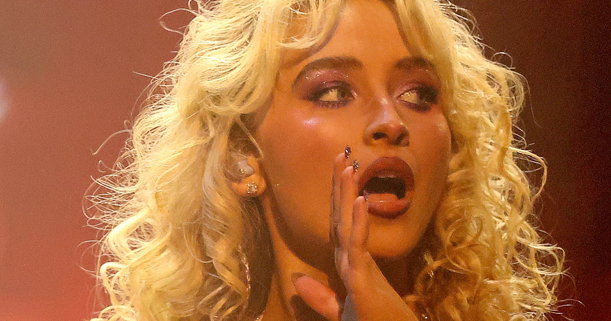 Sabrina Carpenter Subtly Referenced Britney Spears At The VMAs