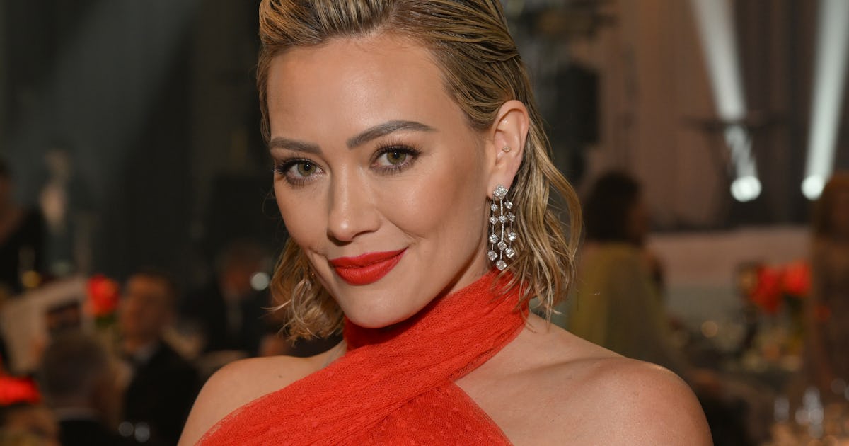 Hilary Duff Looked Casually Glamorous In A Lacy Slip Dress On Her New Vinyl Cover