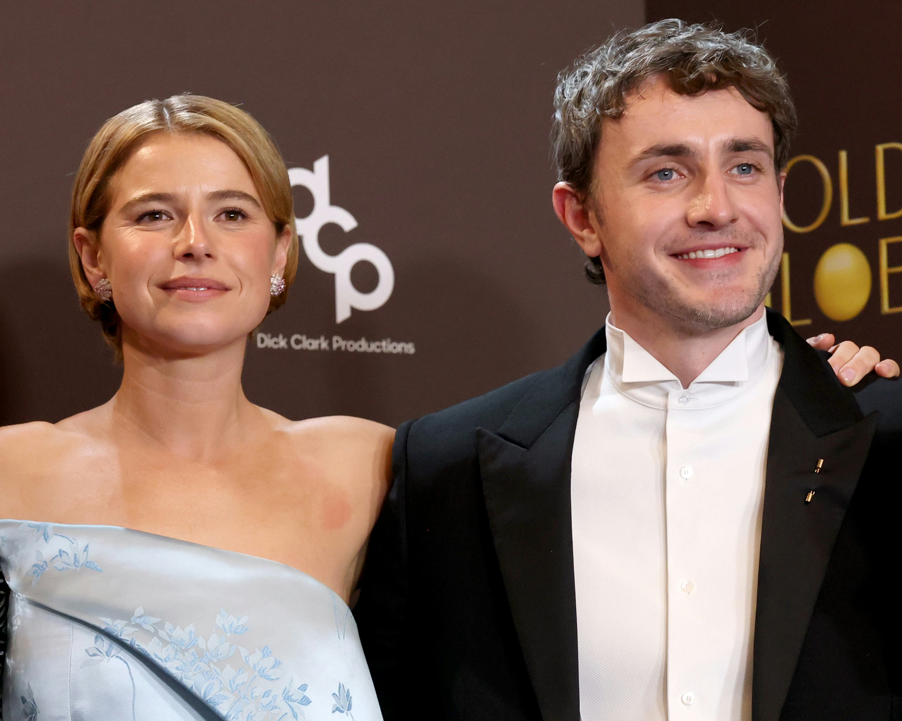 'Hamnet's Paul Mescal & Jessie Buckley Dance To Rihanna In Set Video