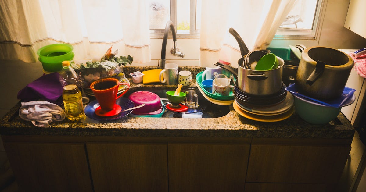 We Have To Get Back To Letting Friends Just Stop By (Yes, Even If Our House Is Messy)