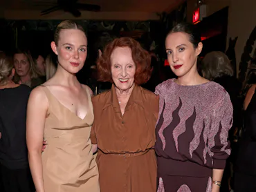 NEW YORK, NEW YORK - OCTOBER 13: (EDITOR’S NOTE: Image has been retouched.) (L-R) Elle Fanning, Grac...